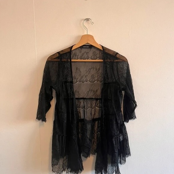 Chic Black Lace Women's Robe